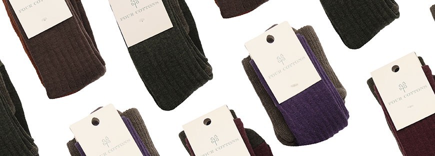 2-tone cuffed shooting stockings made from Merino wool.