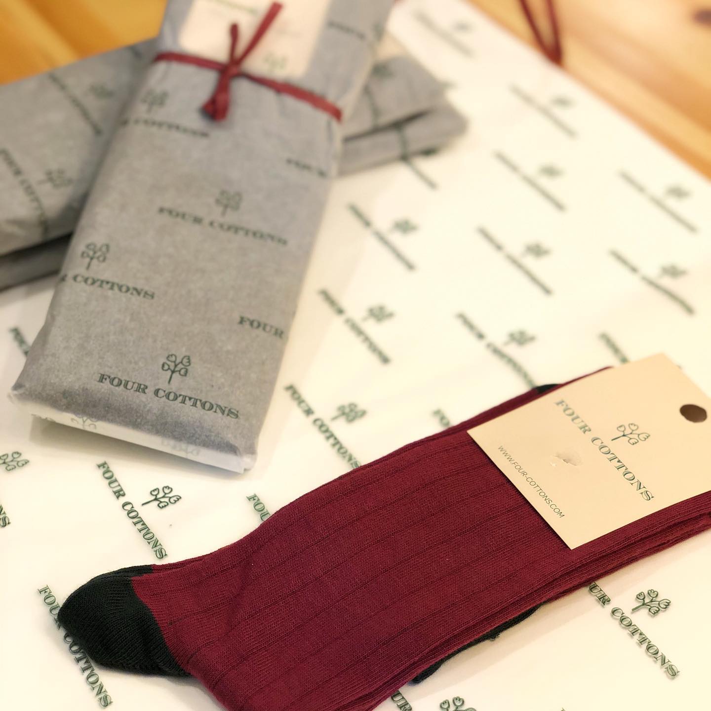 Paquetes hechos con amor❤️

#fourcottons #cotton #algodon #socks #calcetines #madeinspain #regalos #regalosoriginales #personalizado #bordado #losautenticos
